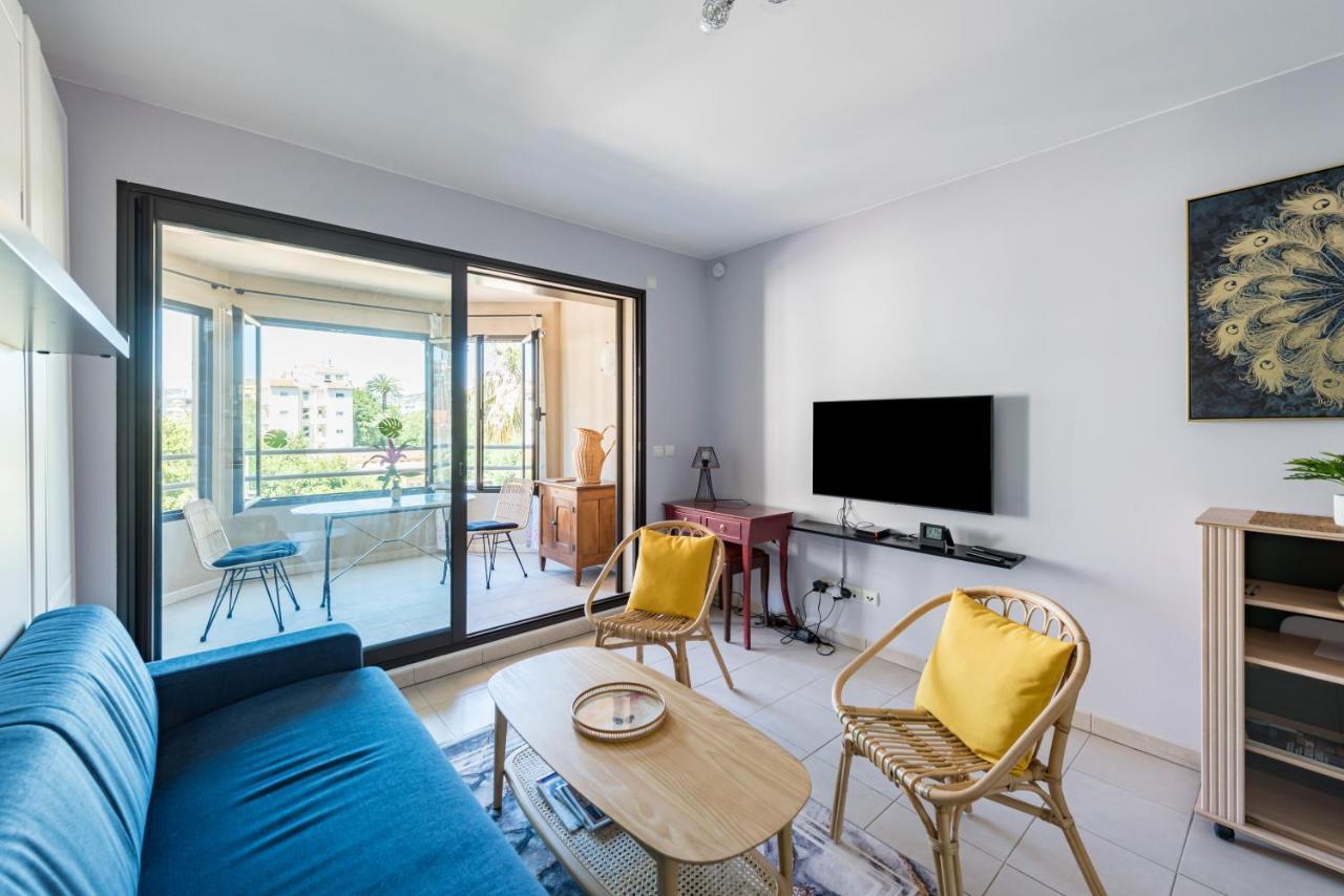 Beau Studio Veranda A Deux Pas De La Mer - Parking Inclus Juan-les-Pins Exterior foto